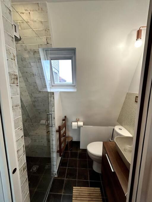 Neuf, Calme, Lumineux, 8e Etage Appartement *